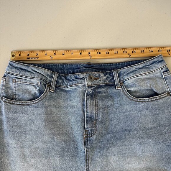 Disney Mom Jeans The Sensational Six Embroidered Size 17 - Picture 5 of 9